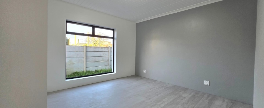 4 Bedroom Property for Sale in Franskraal Western Cape